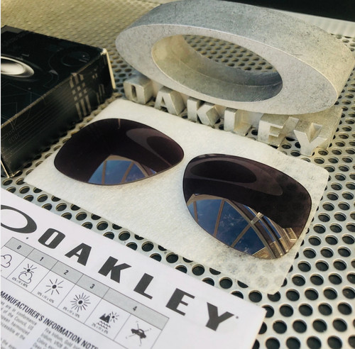 Oakley sped grigio - oakley, (2011)