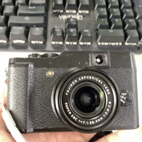 Nuova fotocamera digitale - 90%nuova,