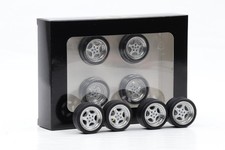 Set 4 cerchi 1:18 Porsche