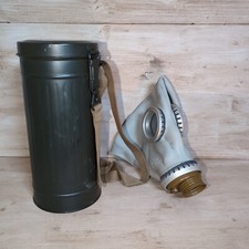 Bidone e maschera militare