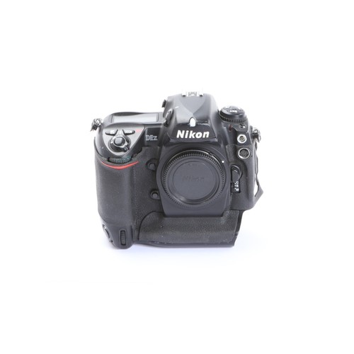 Nikon d2x 240 tsd scatti - nikon,