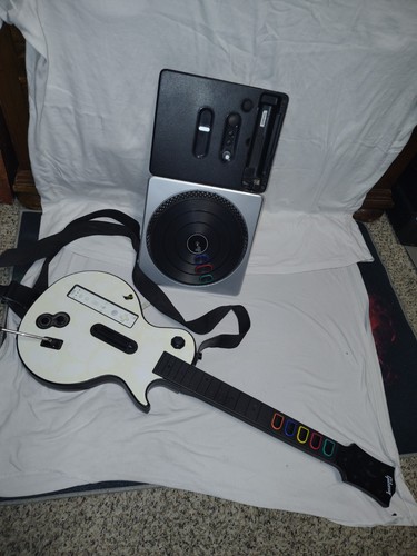 Guitar hero - guitar, nintendo