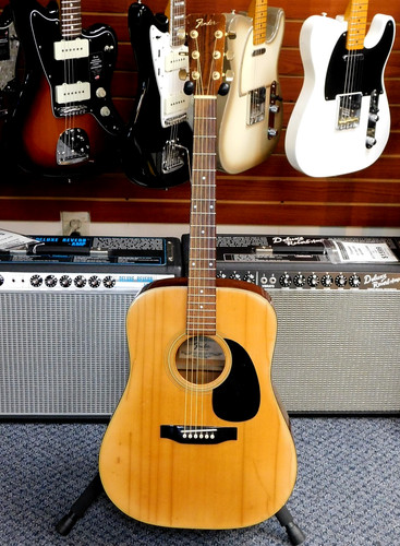 Chitarra acustica vintage anni