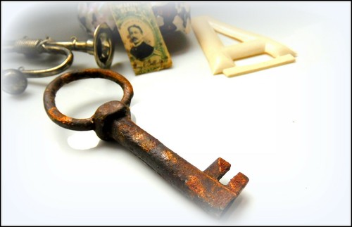 Antica chiave ferro - antica,