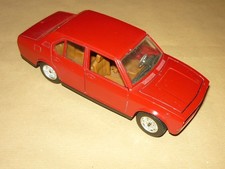 MEBETOYS ALFA ROMEO ALFETTA BERLINA AUTOMODELLO 1/25  INCOMPLETO NO POLITOYS