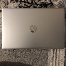 PC HP Laptop 17-by3xxx con caricatore incluso