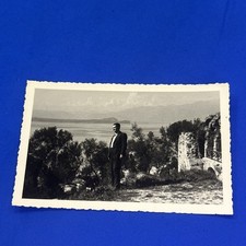 UOMO IN ABITO FOTO VINTAGE - CARTOLINA PICCOLA BIANCO E NERO