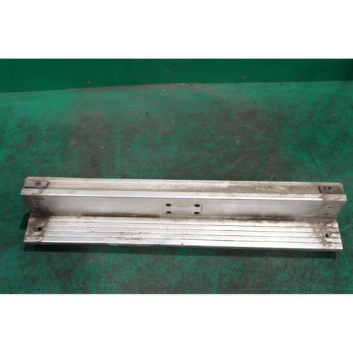 Paraurti post nissan - post., patrol
