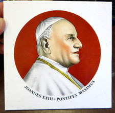 PIASTRELLA CON EFFIGE DI PAGA