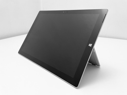 Defective 1631 surface pro - 1631,