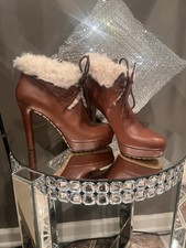 SALE Authentic Gucci Ltr/Fur