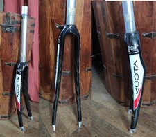 Fourche carbone 700 C Kuota 