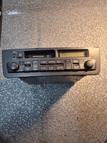 Honda civic 2004 radio - honda,