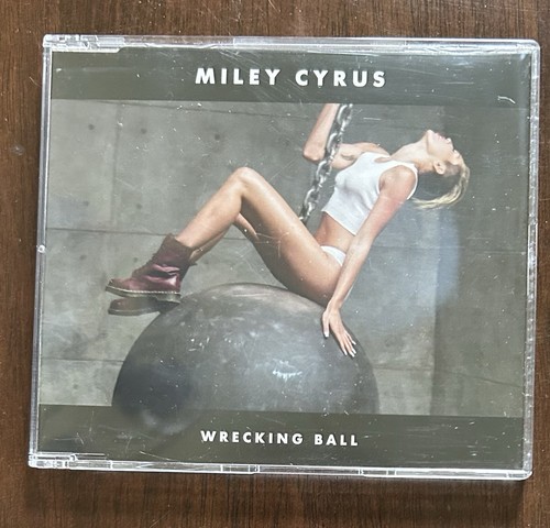 Miley cyrus wrecking - miley,