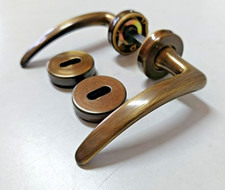 MANIGLIA COPPIA DI MANIGLIE