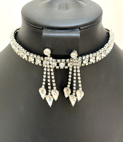 Set orecchini girocollo - , e