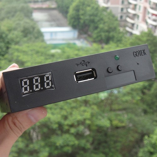 Nuovo floppy disk drive - 3.5", a