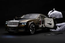 Rolls-Royce Spectre [Apertura