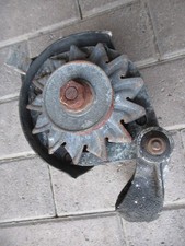 BEDFORD VAUXHALL  CF Diesel - Alternatore con staffa - Ricambio usato