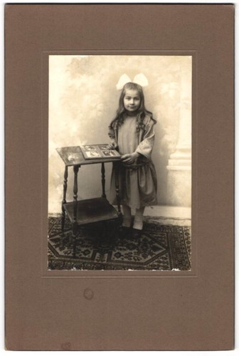 Fotografia giovane ragazza - , in
