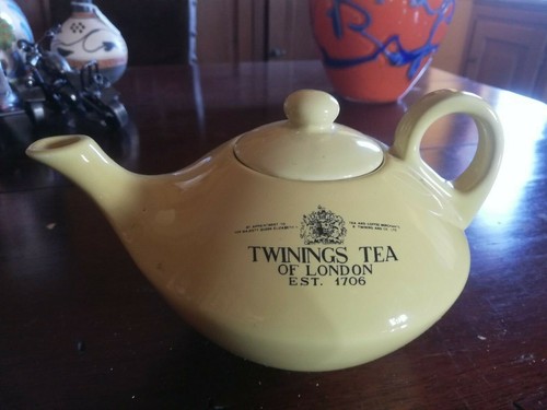 Teiera twinings tea of - "twinings,