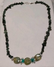 Collana artigianale in pietre
