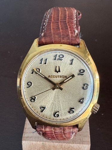 Vintage mens clean bulova - mens,