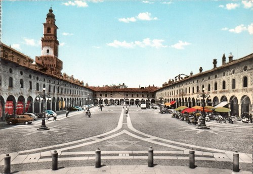 Pavia vigevano piazza ducale - piazza,