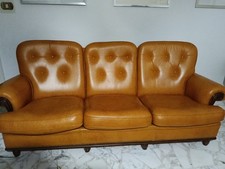 Divano,poltrone in ottimo stato e tavolo sedie in Ottimo Stato (come nuovo)