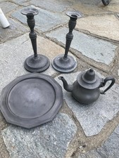 Candelabri, Piatto e Teiera in Peltro antichi