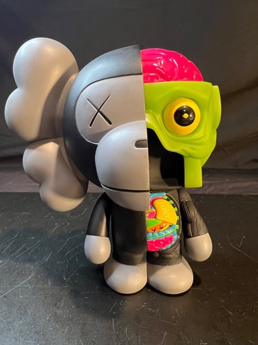 Kaws bape 2011 - bape,