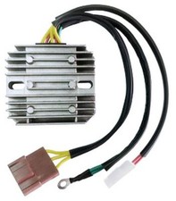 REGOLATORE DI TENSIONE