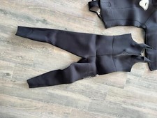 MUTA PESCA SUB NERA  5mm size 3 CON CERNIERA  GIACCA E PANTALONE FODERATA