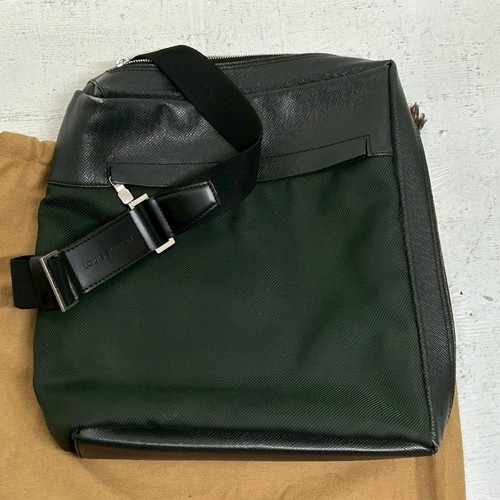 Louis vuitton taiga - vuitton, beluga