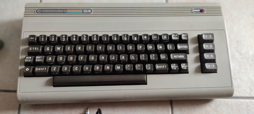 Commodore alimentation - commodore, +