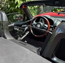 FIAT 124 SPIDER ROADSTER Wind