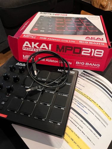 Akai mpd218 usb midi pad - akai, 16