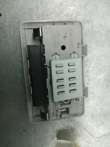 Luce cortesia suzuki swift - cortesia,
