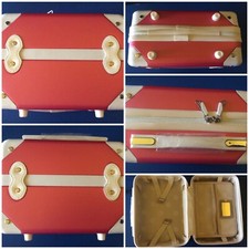 beauty case valigetta fucsia e bianco valigia