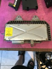 AMPLIFICATEUR   PORSCHE