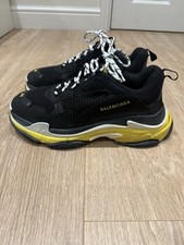 Balenciaga - Triple S Nero