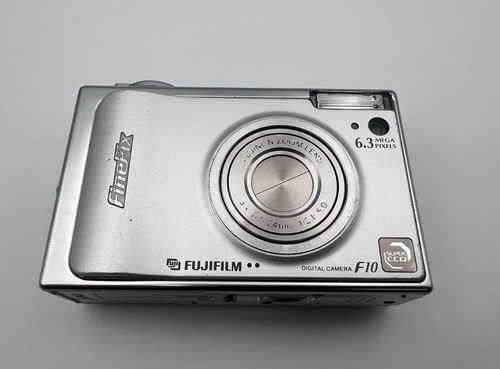 Fotocamera digitale compatta