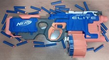 Nerf hyperfire elite + 66 Colpi