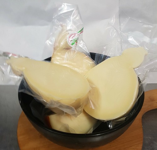 Caciocavallo bianco caseificio - caciocavallo,