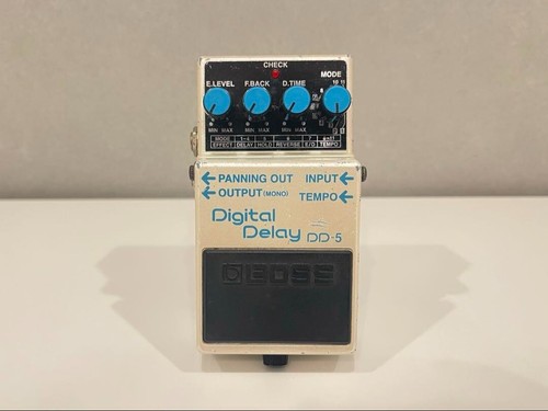 Test pedale effetto chitarra
