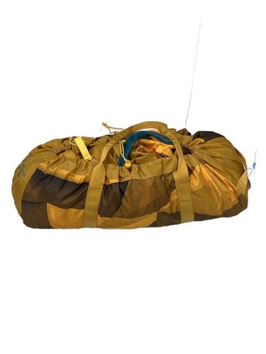 The north face tarp - the,