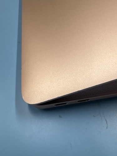 Macbook air retina 2018 - retina,