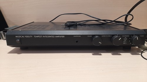 Hifi stereo amplifier - hifi,