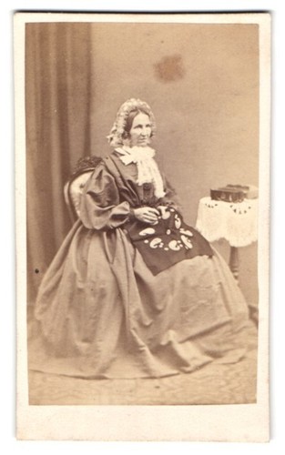 Fotografia anziana signora