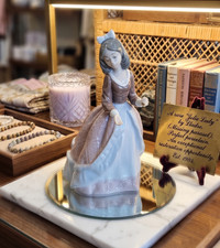 Lladro "Jolie Lady" (A Sunny